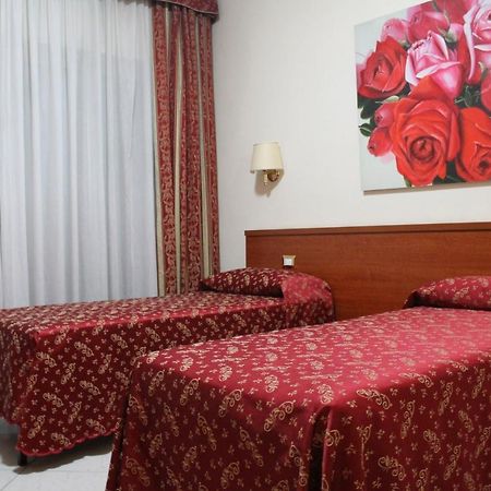 Hotel Vitti Rome Bagian luar foto