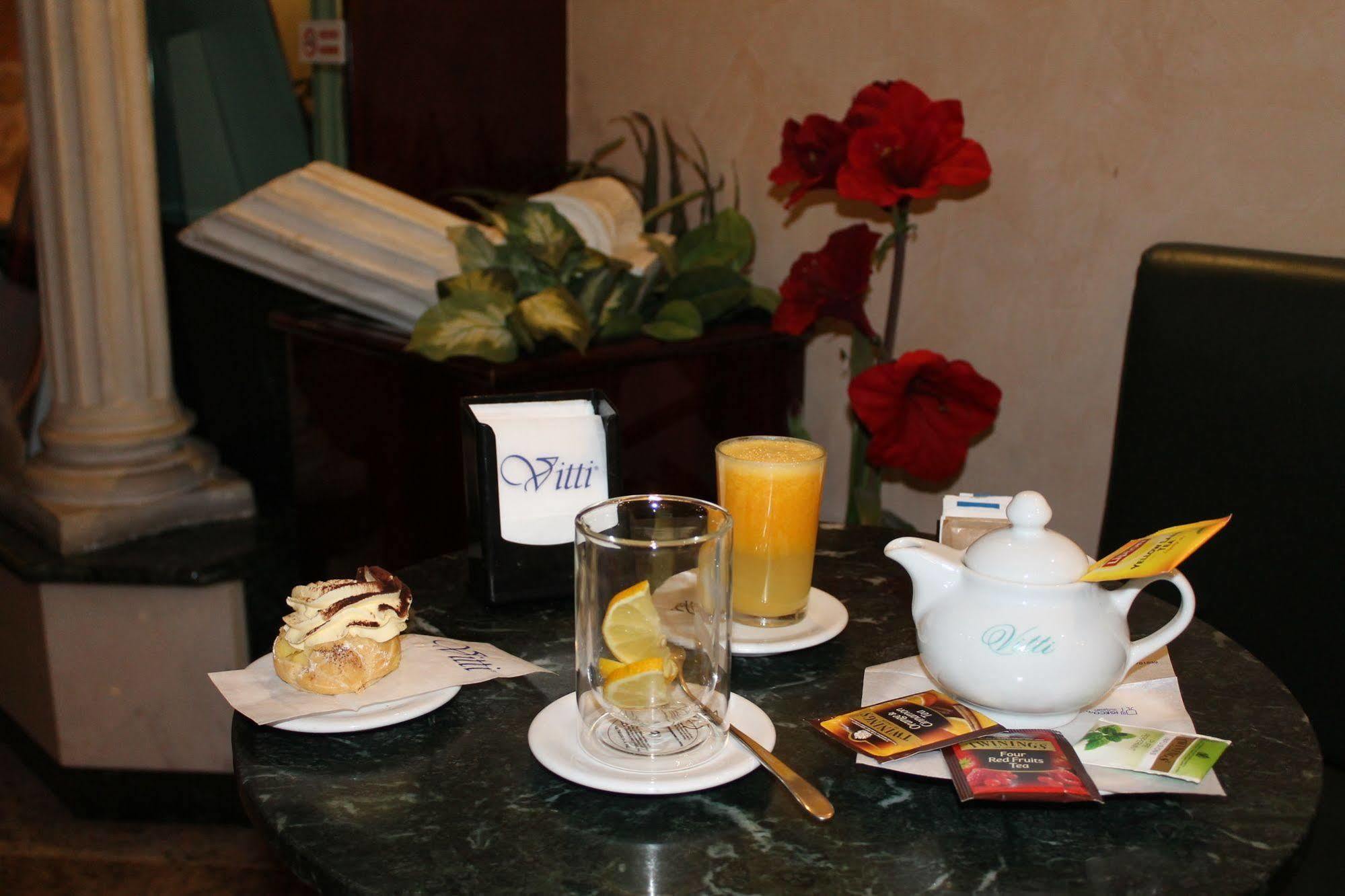 Hotel Vitti Rome Bagian luar foto