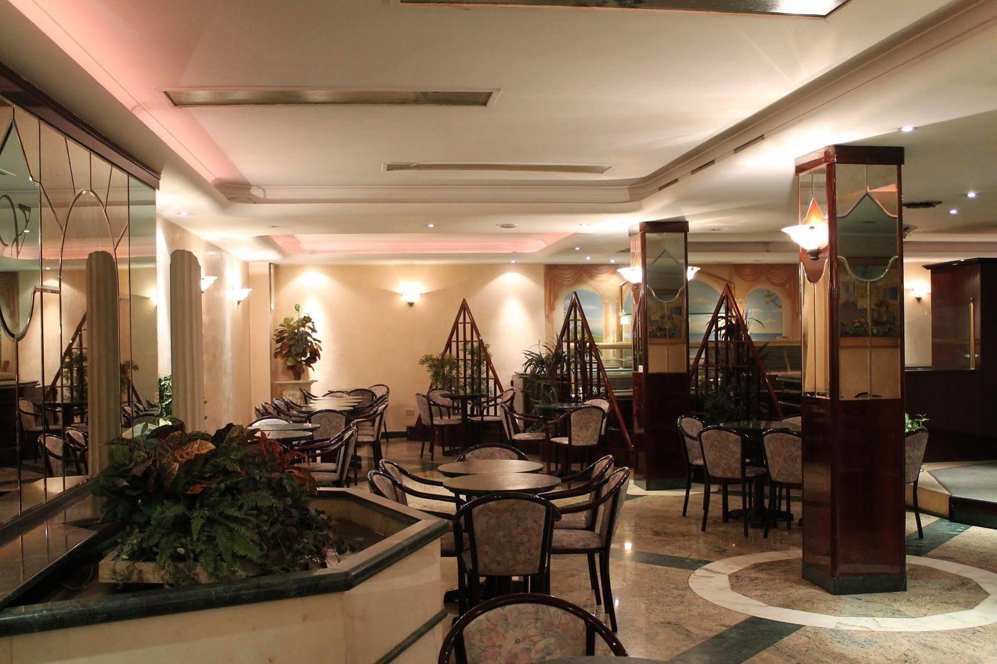 Hotel Vitti Rome Bagian luar foto